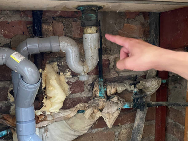 Best Commercial water damage restoration  in Chelan, WA